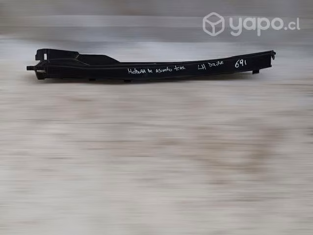 Moldura asiento trasero Lh Suzuki Dzire Dzire 2019