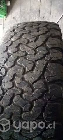 Neumatico con llanta r16