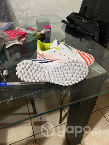 Zapatilla adidas predator