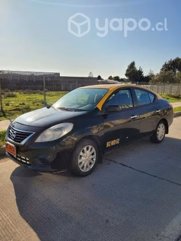 Taxi Básico Nissan Versa año 2012 - Imagen 9