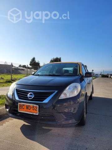 Taxi Básico Nissan Versa año 2012 - Imagen 15