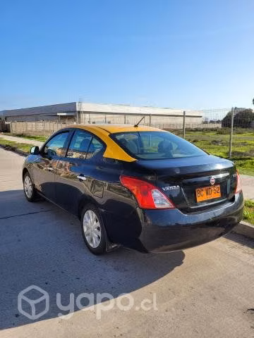 Taxi Básico Nissan Versa año 2012 - Imagen 11