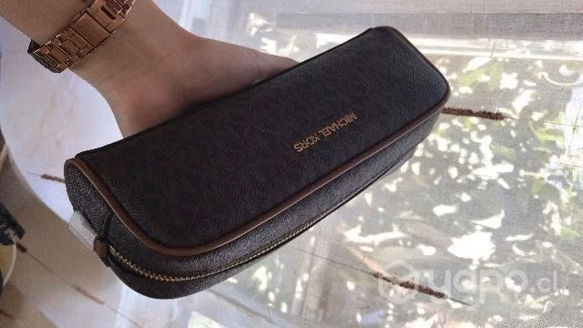 Estuche michael kors