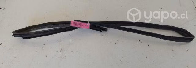 Goma Vidrio Pta del der (ML2011) Mitssubishi L200
