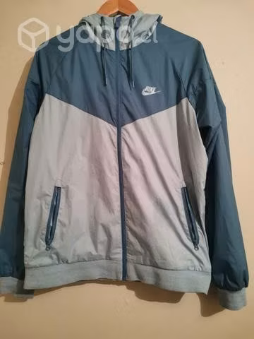 Cortaviento NIKE talla M