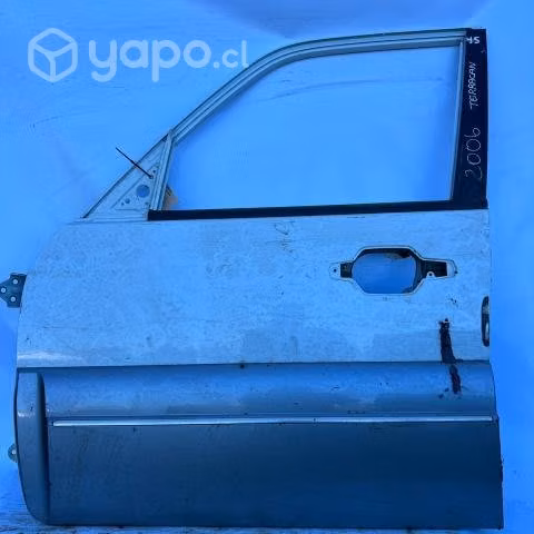 Puerta Delantera Izquierda Hyundai Terracan 2006