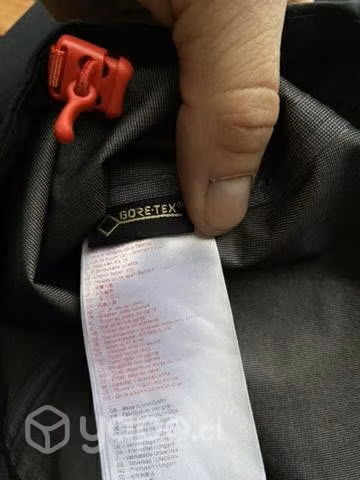 Chaqueta impermeable goretex