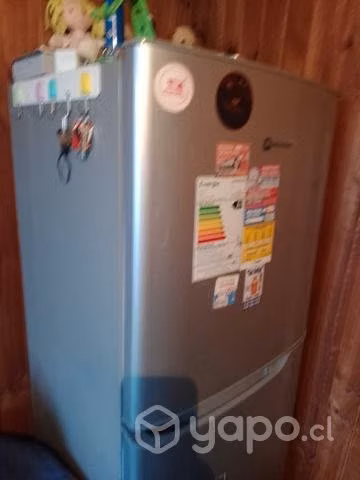Refrigerador Mademsa Nordik 690