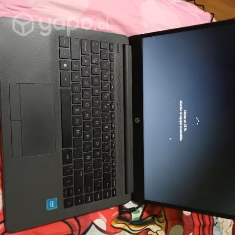 Computador HP+su cargador - Imagen 2