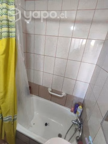¡Encantadora casa en Curicó con patio en L y más