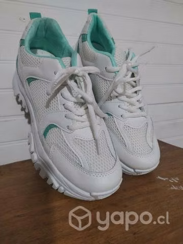 Zapatillas mujer blanca talla 39 nuevas