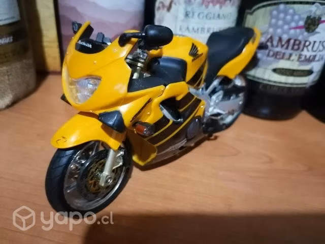 Moto honda 600f4