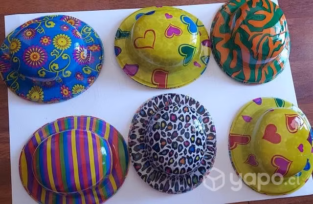 PACK DE 6 Sombreros Plasticos Hora Loca y,Collares - Imagen 3
