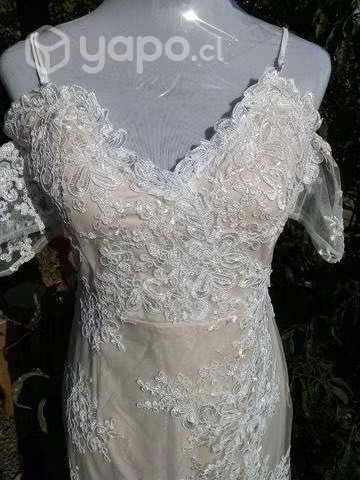 Vestido de novia color champagne