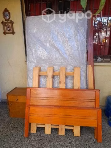 Marquesa+colchón+velador+cómoda
