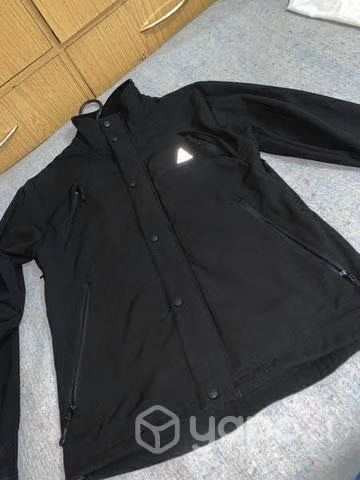 Chaqueta Softshell marca Le Coq Sportif