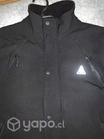 Chaqueta Softshell marca Le Coq Sportif