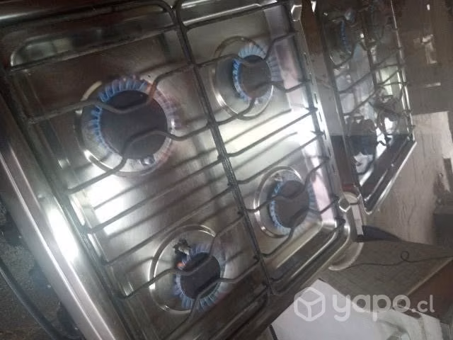 Cocina funcionando limpia buena