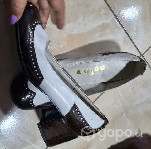 Calzado talla 36 cuero