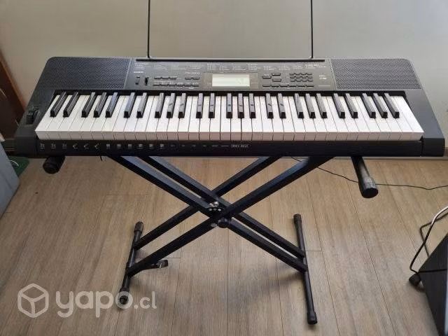 Teclado Casio CTK3500 con atril