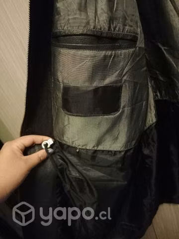 Chaqueta de cuero marca CANDA
