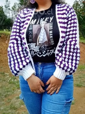 Cardigan unico, hecho a crochet