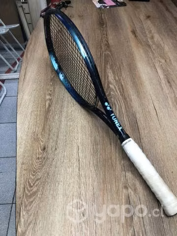 Raqueta Yonex E Zone 100 grip 2 $130.000 - Imagen 3