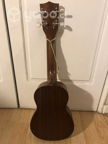 Ukulele Kala Usado en buen estado