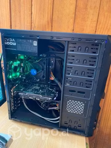 I5 7a, 1050 TI, 16 RAM, 500 GB SSD