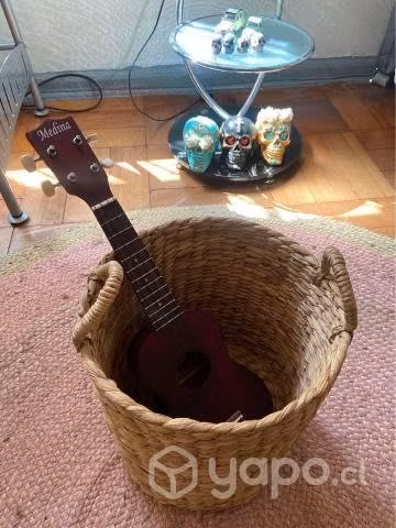 Ukelele Marca Medina - Imagen 2