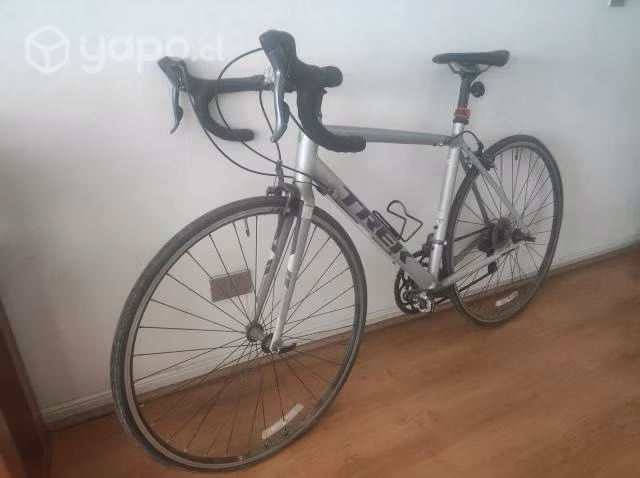 Bicicleta Ruta Trek 1.1 one series T54