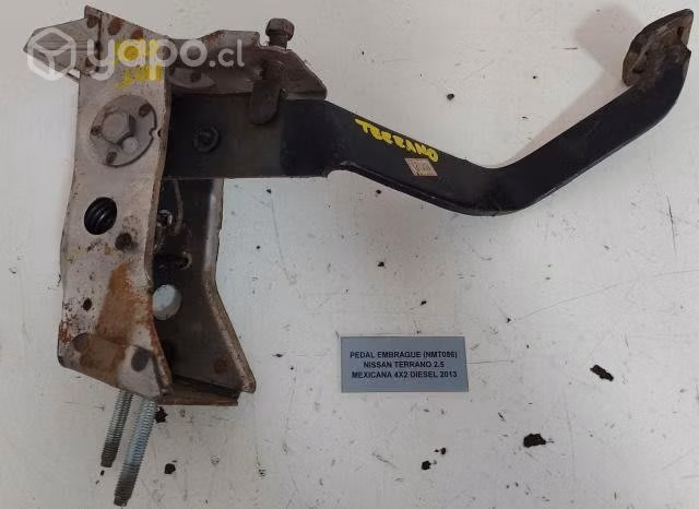 Pedal Embrague (NMT086) Nissan Terrano 2.5 Mexican