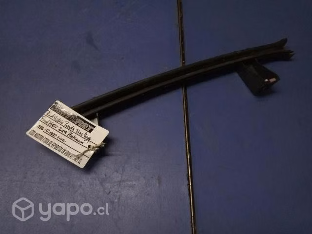 Riel vidrio puerta trasera izquierda F150 2019