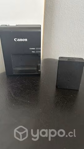 Canon T7 + Accesorios