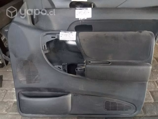Tapiz puerta delantera derecha Ford Ranger Argenti