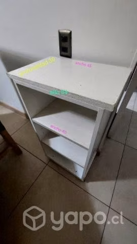 Mueble con ruedas