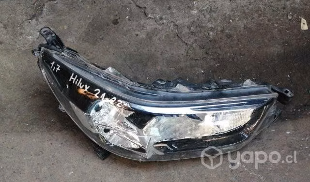 Optico derecho toyota hilux 2021-2022 original