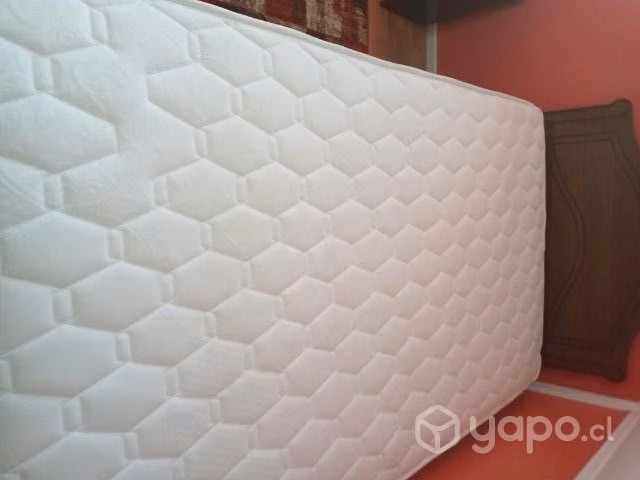 Cama una plaza y media