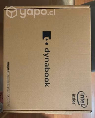 Notebook sin uso en caja