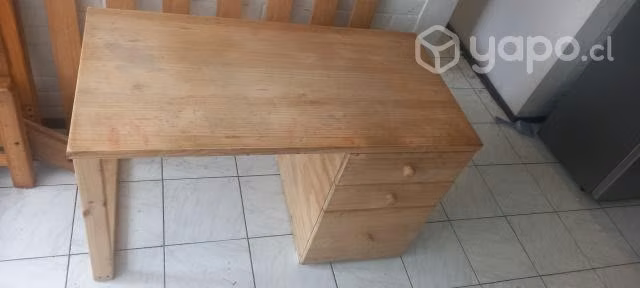 Escritorio de madera - Imagen 3