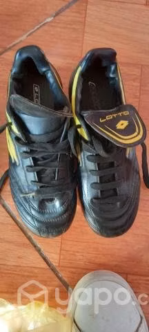 Zapatos de futbol