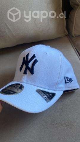 Gorros NEW ERA (originales) 2x30.000 - Imagen 2