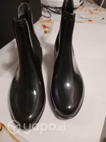 Botas de Mujer. 35