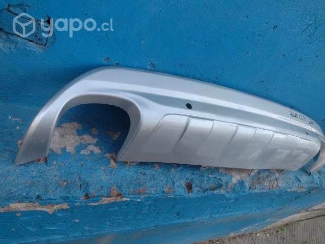 Moldura de parachoque trasero volvo cx