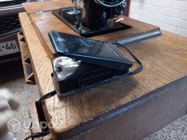 Maquina de coser SINGER Antigua