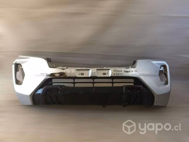 Parachoque delantero Nissan navara 2020-2022