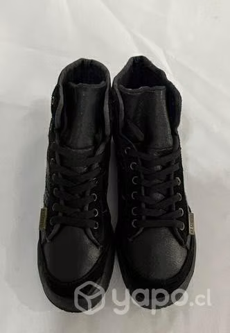 Zapatilla Escolar De Cuero Marca 47 Street N°34 - Imagen 3