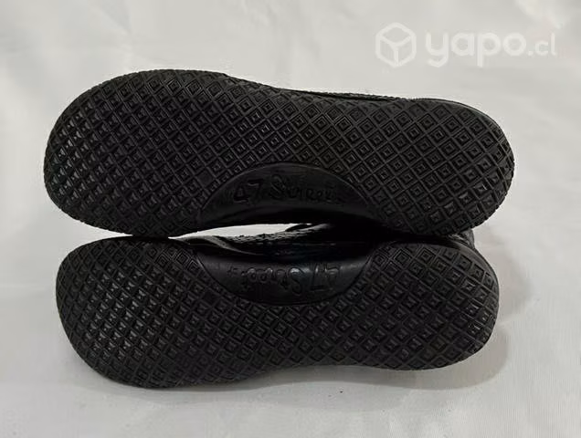Zapatilla Escolar De Cuero Marca 47 Street N°34 - Imagen 6