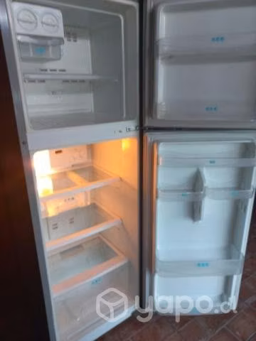 Refrigerador marca Daewoo - Imagen 2