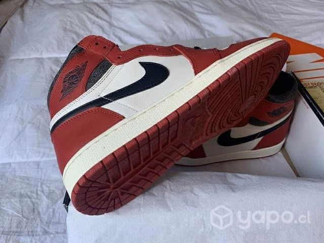 Jordan 1 Retro High OG Chicago Lost and Found"